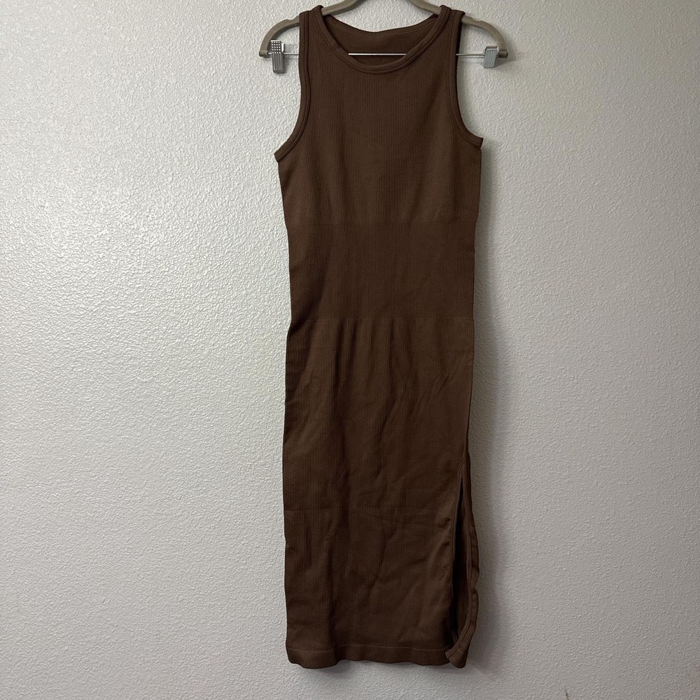 OQQ Chocolate Brown Ribbed Slimming MIidi Bodycon Dress